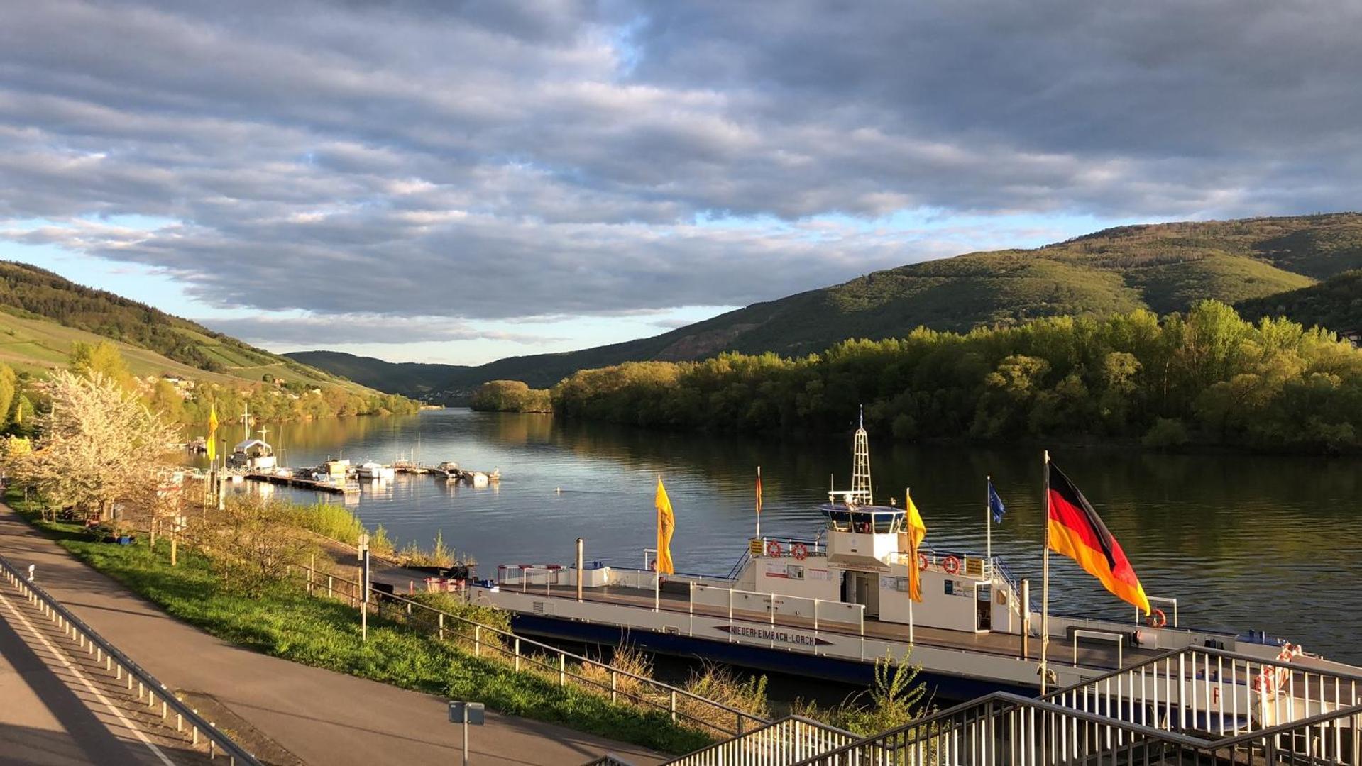 Rheinliebe Bistro Und Pension Lorch am Rhein Exteriér fotografie